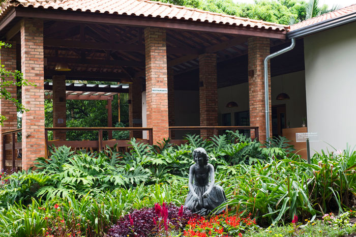 Centro Cultural - Jardim Botanico Plantarum 02